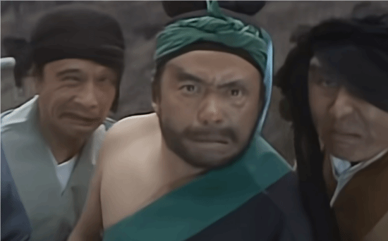 《西游记》剧组不养闲人上热搜 网友：一人千面！-第12张图片