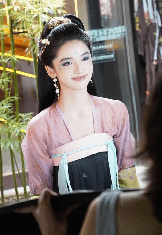 《黑神话》蜘蛛精二姐再发COS照：明媚大气 温婉如玉-第8张图片