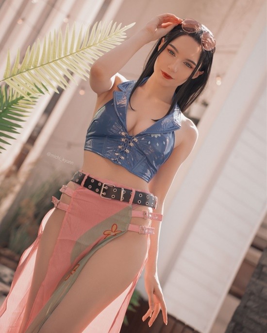 COSPLAY图赏：俄妹COS《海贼王》泳装罗宾 纤腰美臀一览无余-第4张图片