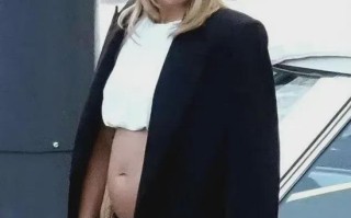 玛格特·罗比挺孕肚现身意大利 结婚8年0绯闻