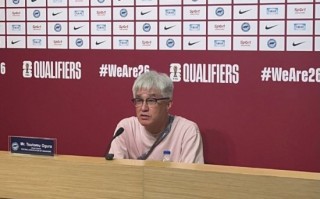 新加坡主帅不满意2-2踢平国足：本来能赢的