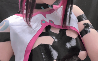 外国美女推主cos《街霸6》韩蛛俐：邪魅可爱身姿妖娆