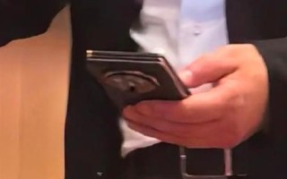 华为官方首次明确：Mate XT非凡大师是三折屏手机！颠覆行业
