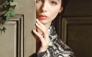 “球花”之女Deva Cassel杂志写真 性感诱惑不输母亲